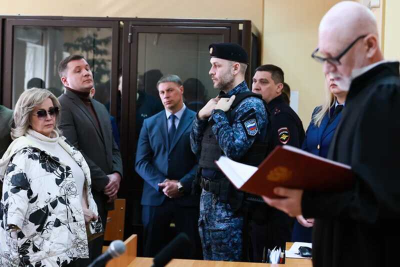 Алчная махинаторша Ирина Эрмиш и ее сообщник Зобнин: каким образом вице-губернаторы Ивановской области похищали миллионы ради «жизни в Европе» и бренда Chanel