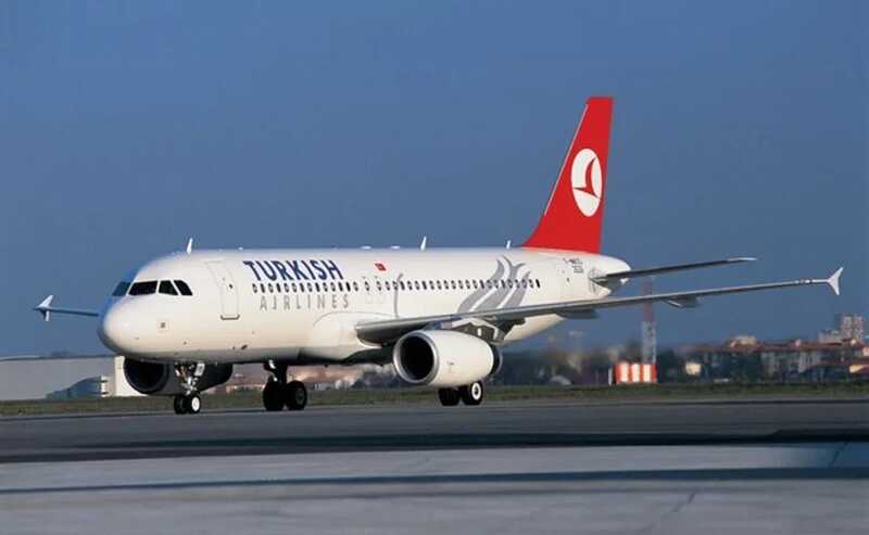 В аэропорту Антальи самолёт Turkish Airlines столкнулся с мачтой радара: есть пострадавшие